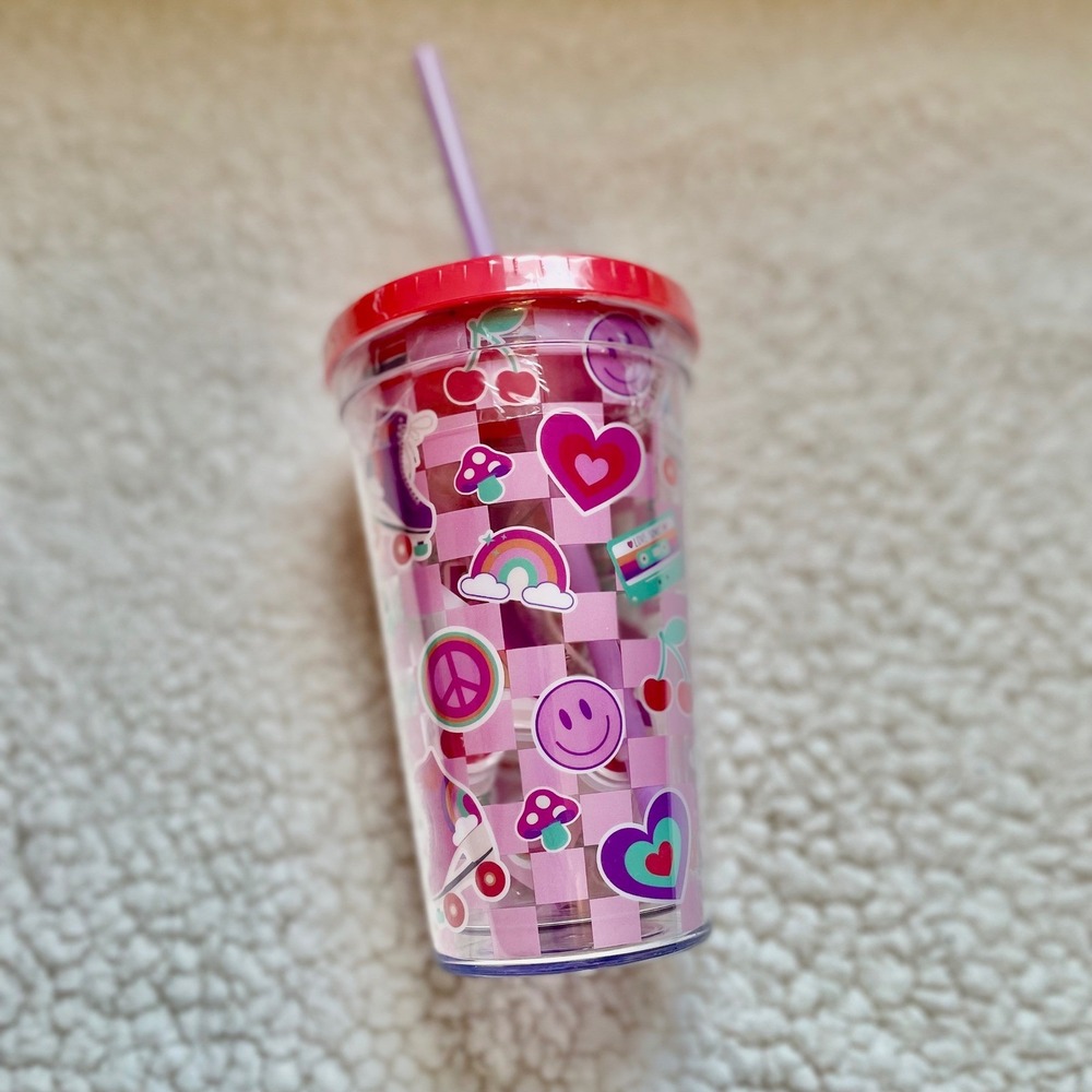 Retro Checkerboard‎ Hearts 24oz Plastic Tumbler With Straw and Sticker Sheet